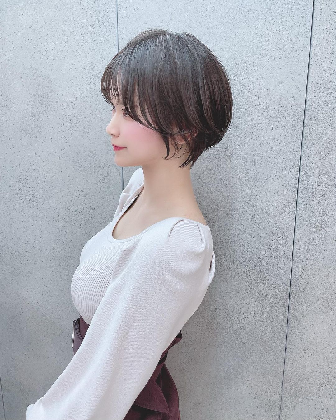 化妆品 短发妹子都超正！《相良ましろ》牛奶美肌、浑圆散发魅力！