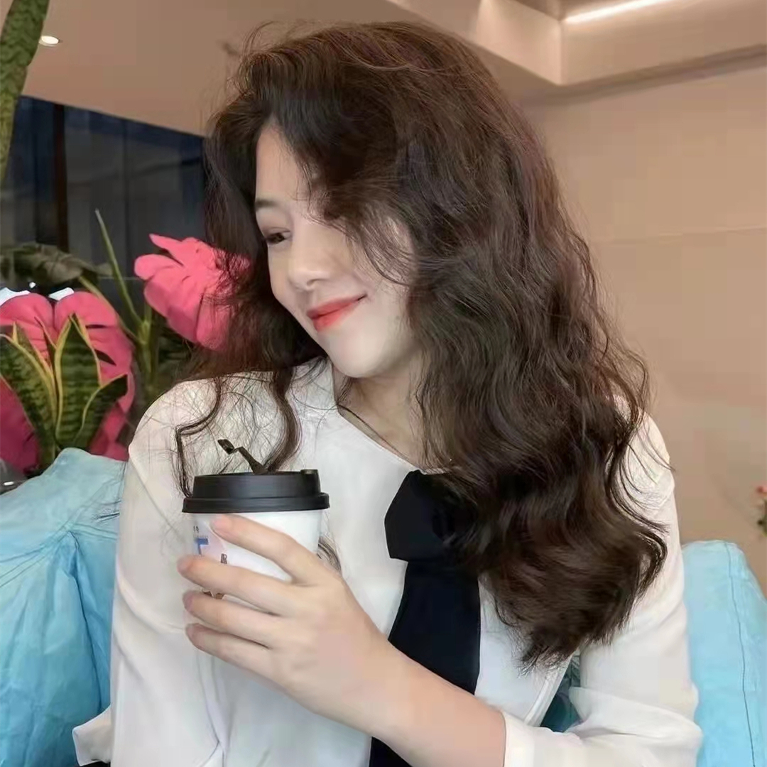 刘海 适合50~55岁女人的流行发型，端庄优雅时髦，减龄洋气又显气质