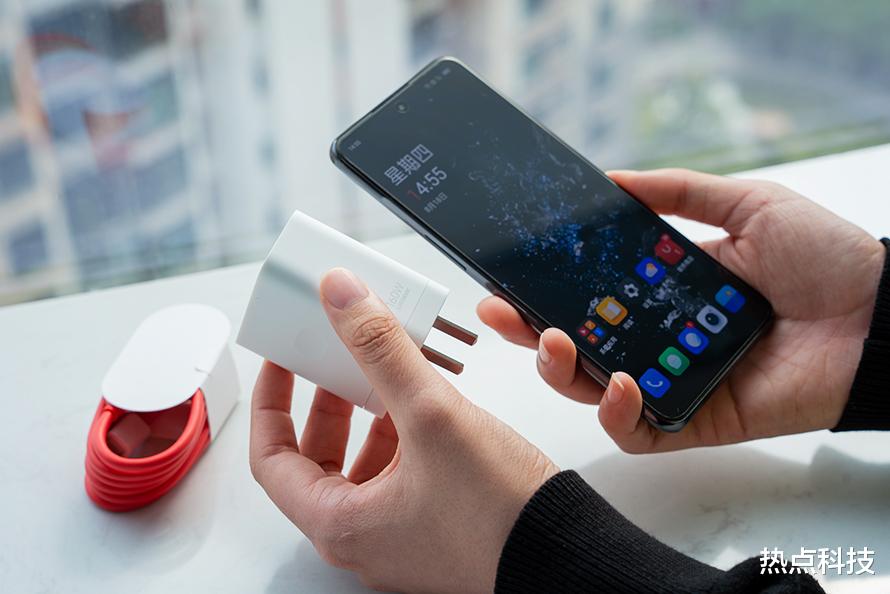 国产手机|一加Ace Pro评测:150W快充兼有骁龙8+,直屏旗舰新选择