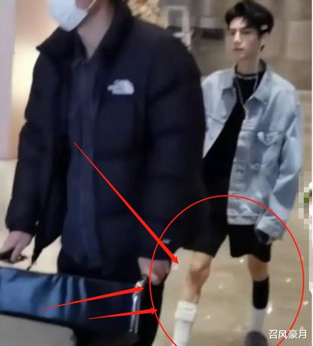 整容|整容成瘾，瘦到病态，痴迷于少女人设，内娱可怕的畸形审美