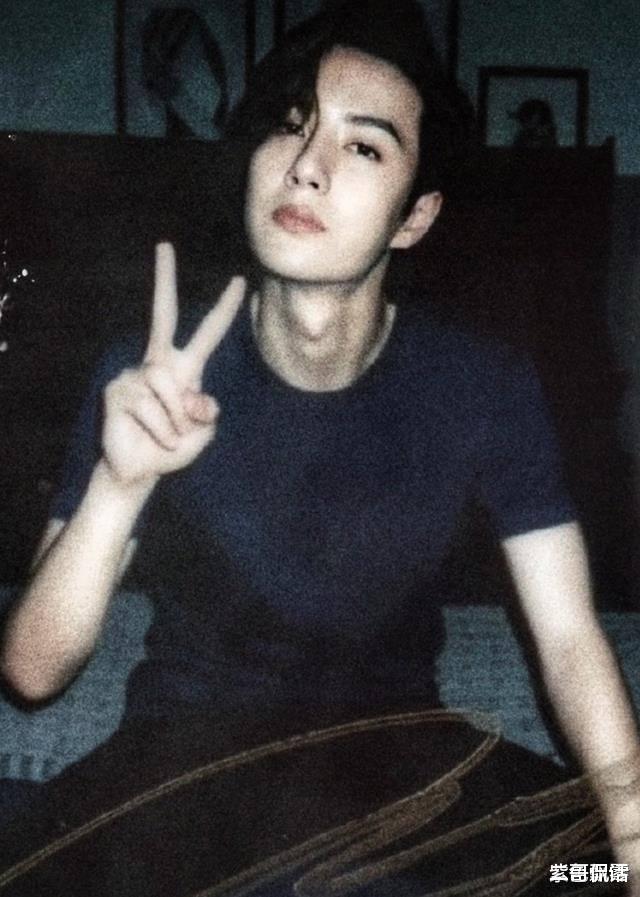 王一博|王一博辟谣出演《狐妖》上热搜，网友：这保守估计是第十二个！