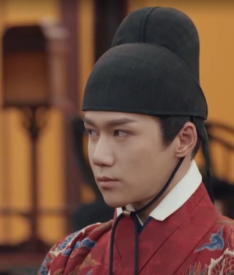 冬瓜 尚食中的皇孙许凯是被单独配置了服装设计师吗?