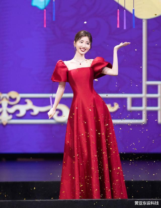 毛晓彤|再次被毛晓彤惊艳全场，穿美裙烫卷发好像小公主，粉丝：爱了爱了