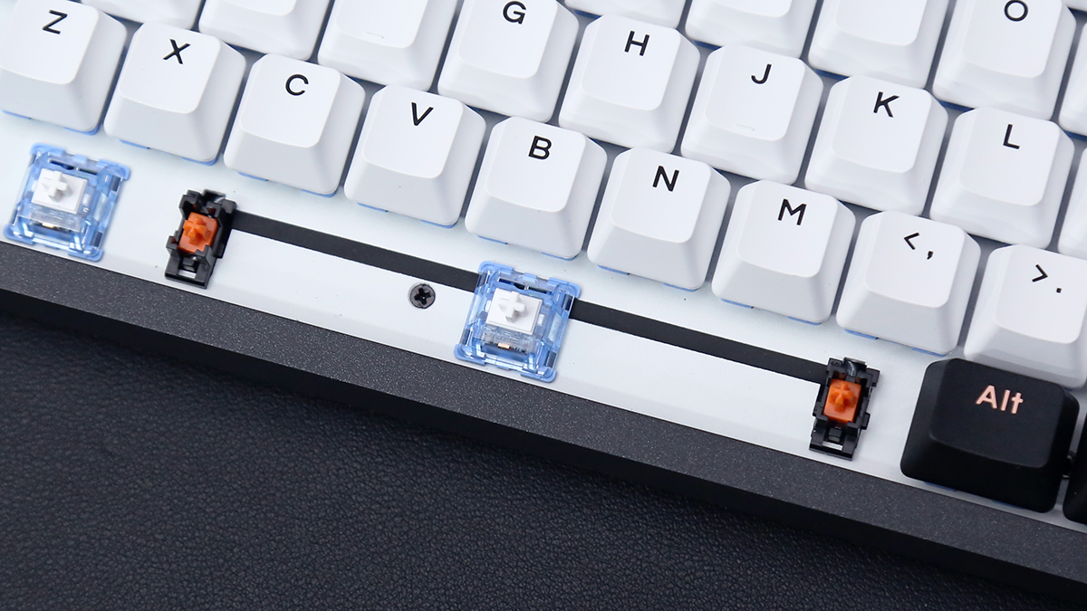 达尔优|达尔优A104热插拔机械键盘评测：简约风格，百变玩法