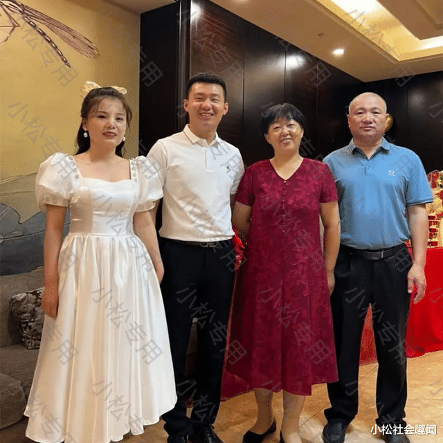 山东:辱母案于欢订婚,携未婚妻跪谢父母,曾因保护母亲被判5年