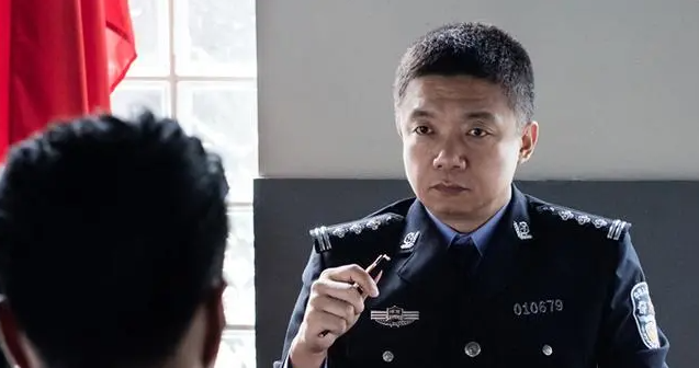 章子怡|江亚菲的丈夫是自己老师,倒追后相恋二十年才修成正果