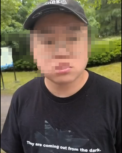 江苏一男老师与11岁男孩网聊内容露骨被抓“现行”,学校:会妥善处理