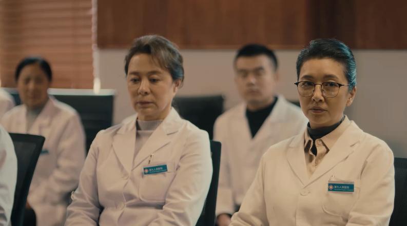 丁学坤|促醒者:林雅婕恐会下线?两个小习惯,暗示她会步丁学坤后尘