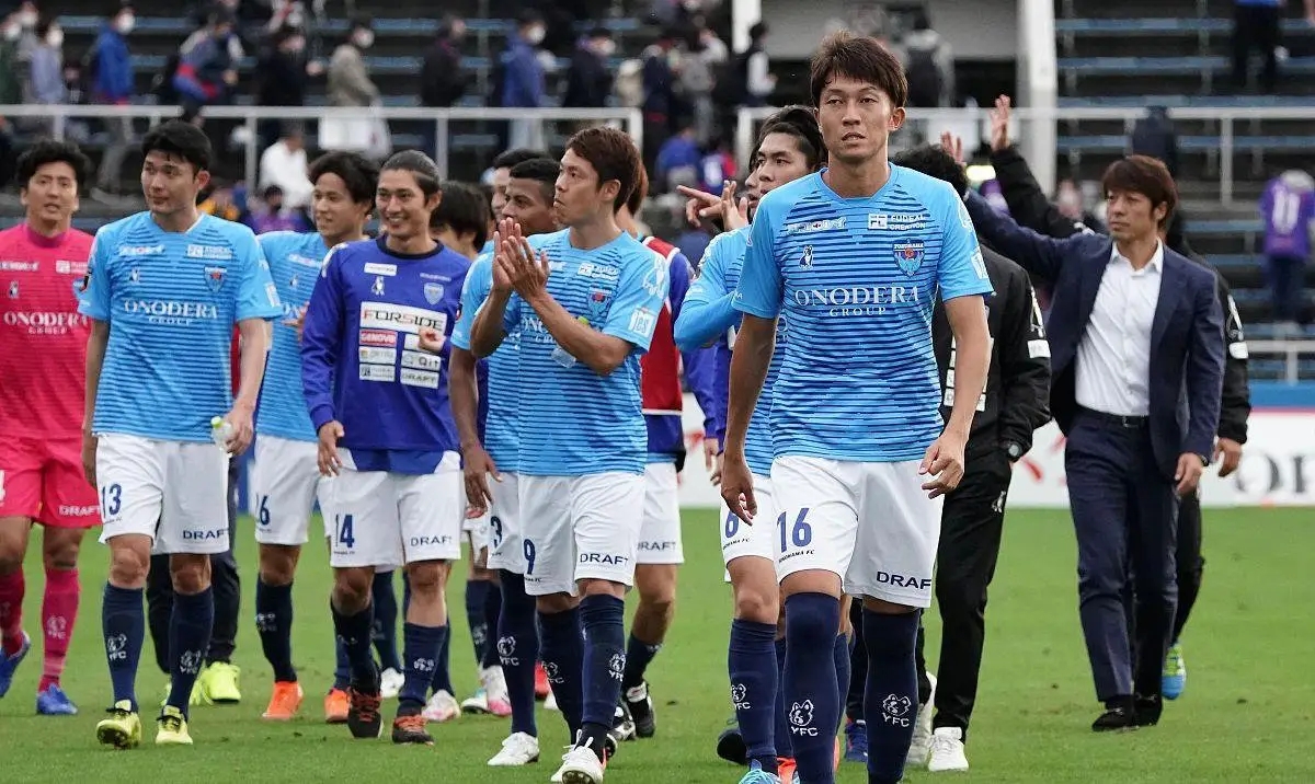 横滨fc|群马温泉vs横滨FC：横滨回暖迹象明显！本场有望将群马打回原形？