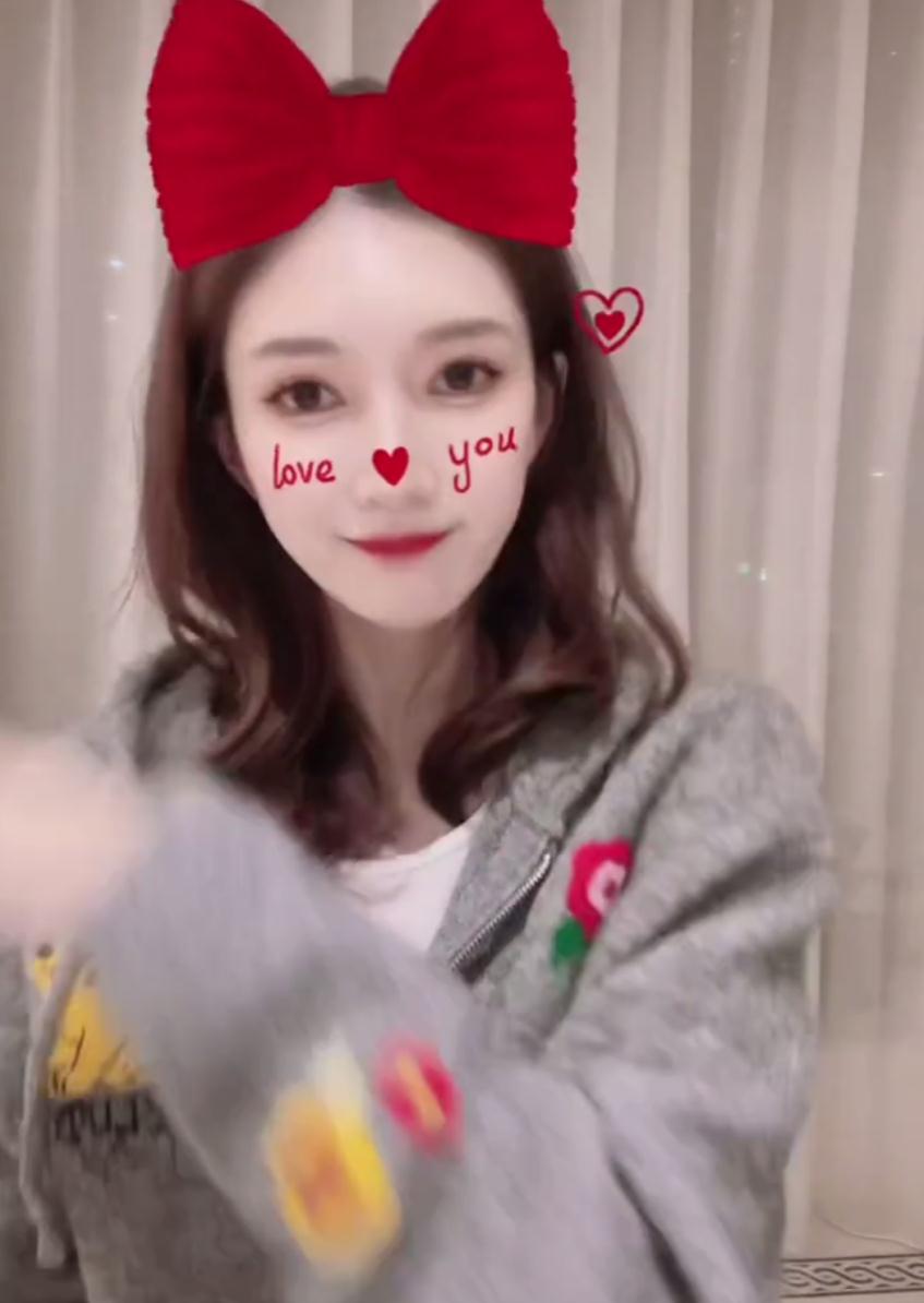 陈赫|35岁江疏影晒热舞视频，开滤镜皮肤细腻无皱纹，陈赫调侃美颜可以