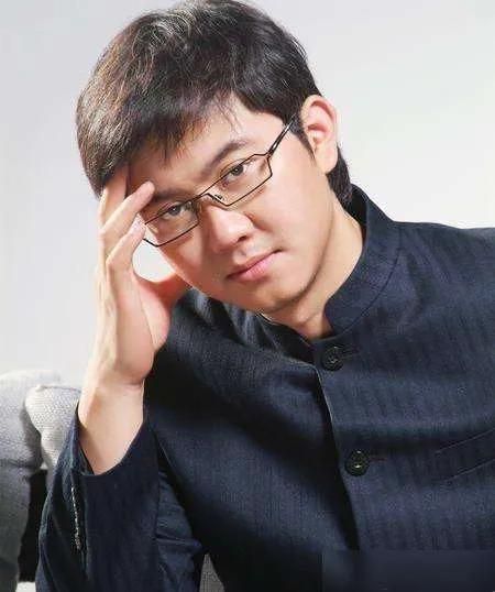 赵川|主持人赵川:三婚两离,最喜欢小16岁的空姐老婆