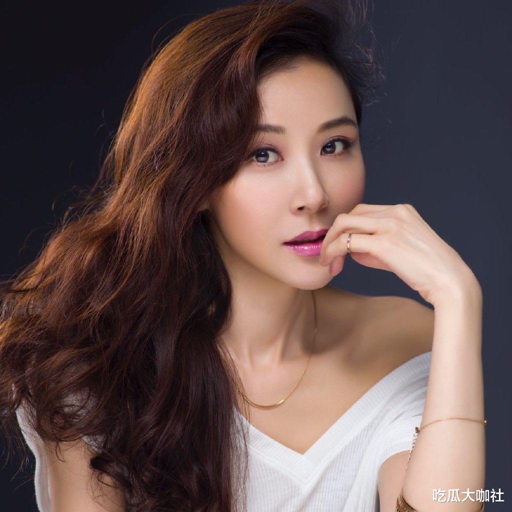 整容|10位整容毁掉的女星：有人自己注射食用油，有人上瘾，有人丢了命