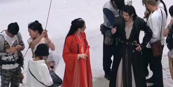 墨渊|与君初相识排名再次靠前,预约飙升到80万,三月播出没跑了