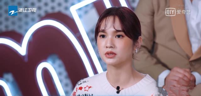 李荣浩|《闪光的乐队》王靖雯致敬偶像李荣浩，催泪演绎，击中杨丞琳泪点