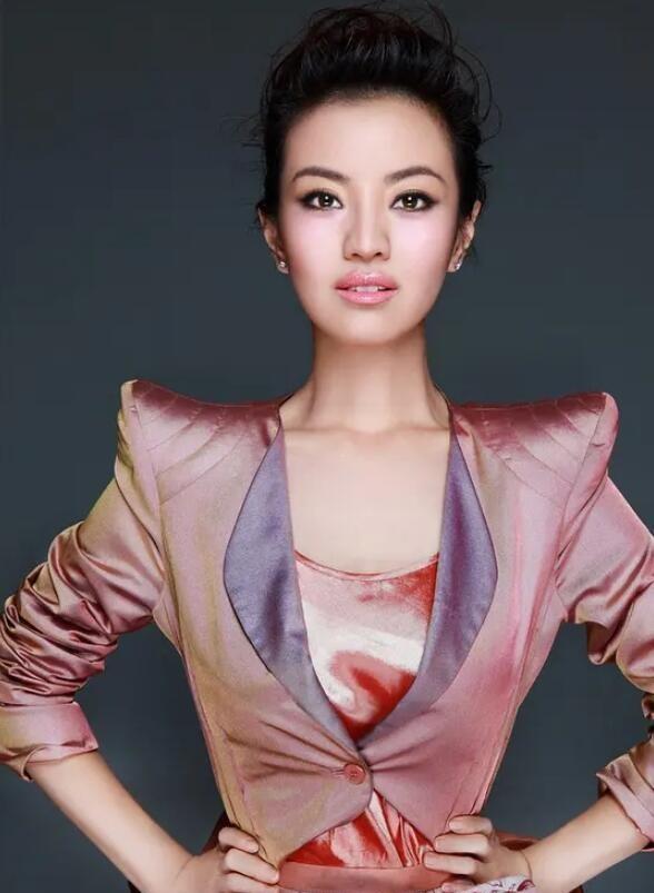 央视|涂经纬：本是央视的美女主持，为何一步步沦落为网红主播？