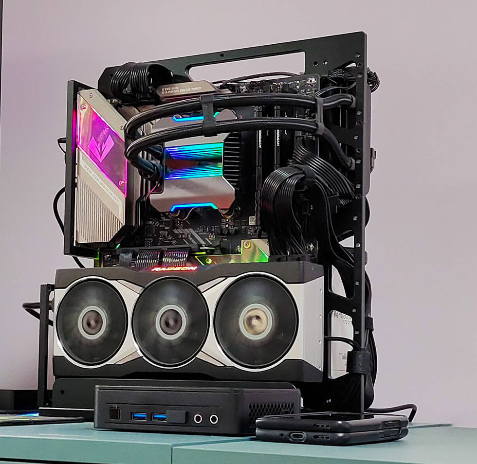 高通骁龙|仅约一瓶饮料容积的千元级迷你主机 Intel阿特拉斯峡谷NUC体验