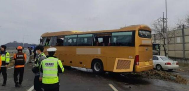 汽车|女演员金香起剧组发生车祸！制片人当场死亡，汽车破损面目全非