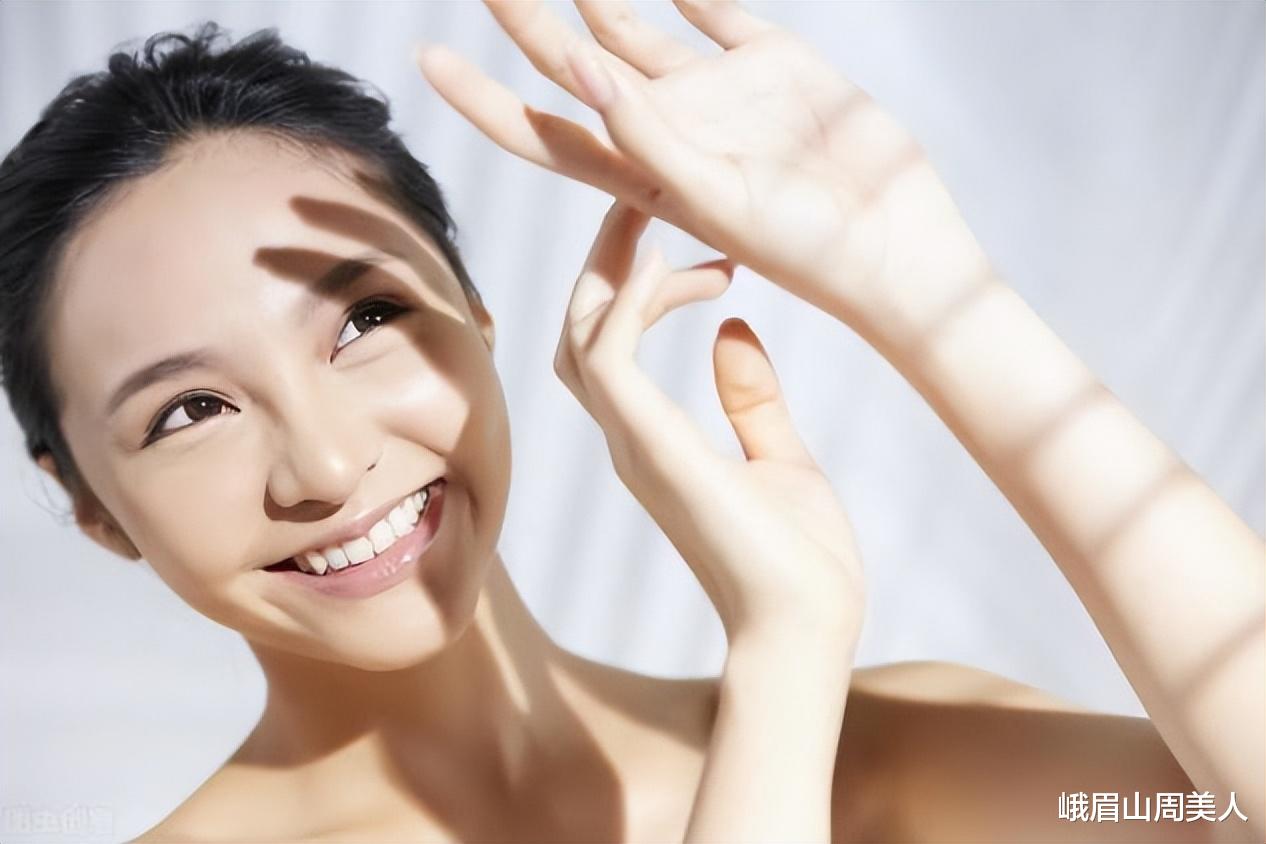 穿衣搭配 为什么女人30岁以后，同龄人之间差距越来越大？其实答案很简单