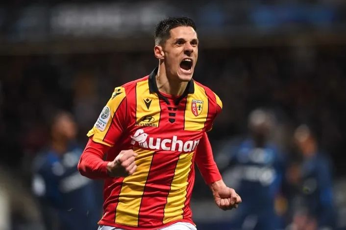 江宁|法甲7场造7球!谁能想到:他19岁遇重伤,23岁才踢职业!