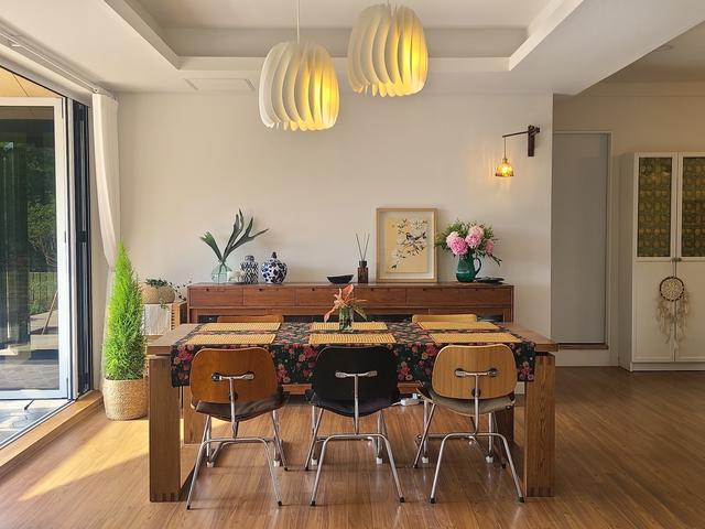 她回农村盖了栋“豪宅”,因家居设计而走红,邻居:这也太好看了