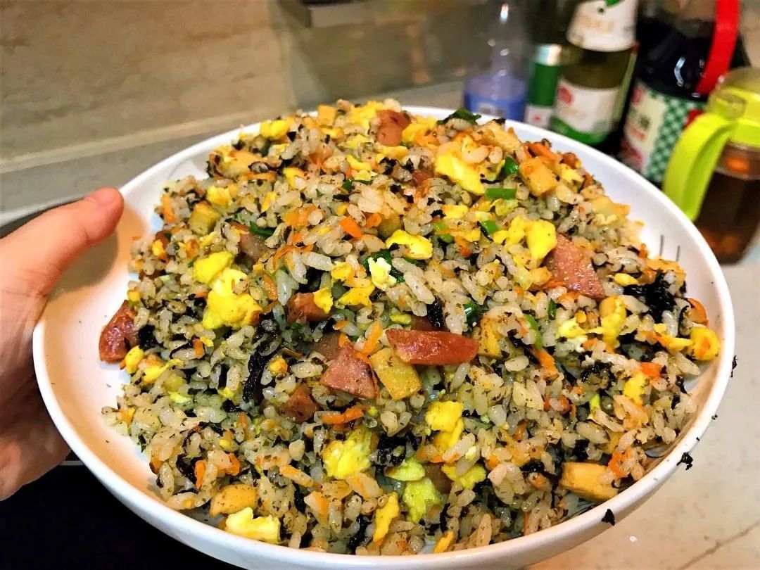 口感惊艳的紫菜炒饭，神来之笔~