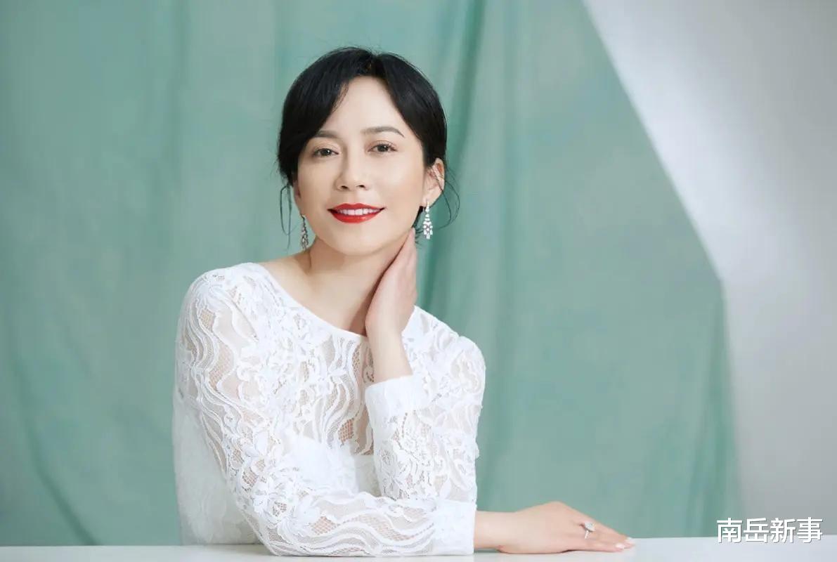 杨丽菁|貌美如花却至今未婚，这12位大龄女星，各有各的苦衷