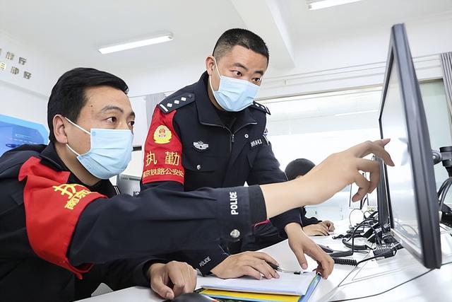 招聘|公务员考试中上岸难度小的岗位,招聘名额也较多,二本生优势明显