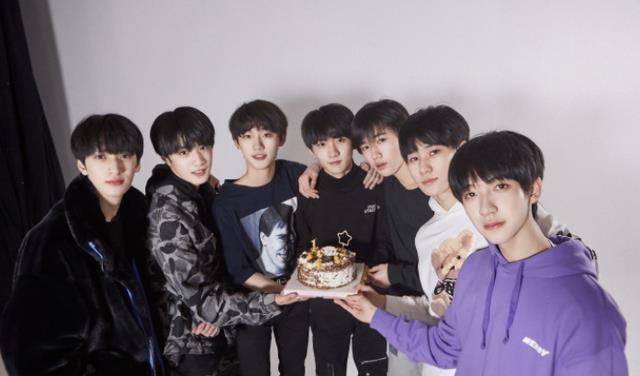 光环|三代时代峰峻成员名单介绍,能否超越师兄TFBOYS?