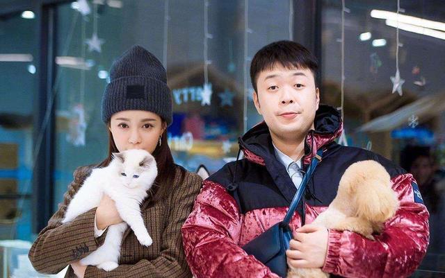 可乐 杜海涛近照大变样,暴瘦30斤侧身挺拔,却面部下垂明显