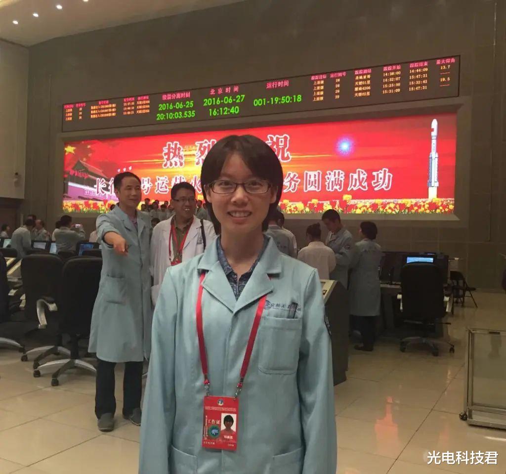 “航二代”接力:儿子造飞船,爸爸上太空,费俊龙父子共圆航天梦
