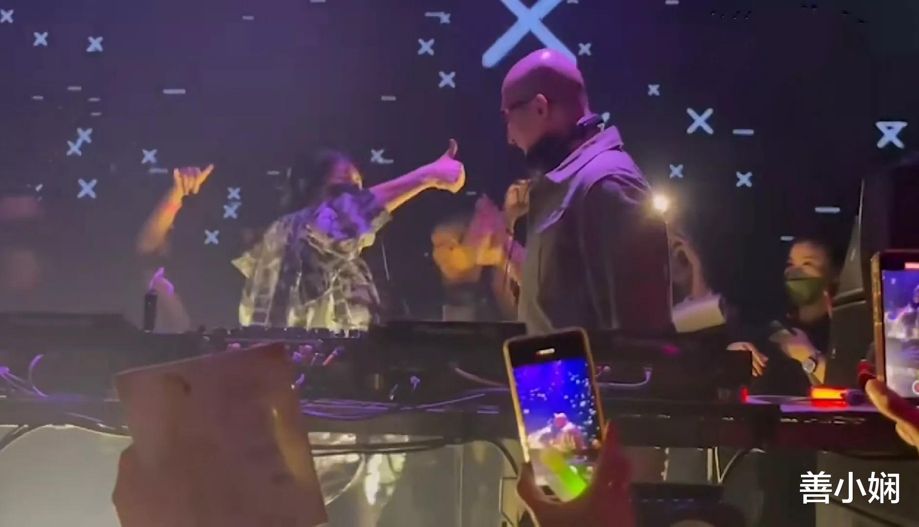 具俊晔|具俊晔台北首秀非常成功,小S夫妻热情捧场,粉丝高举大S照片支持