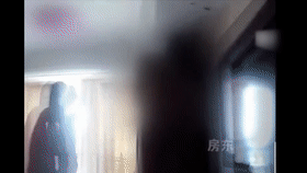 独居少女被房东偷窥半年,竟然毫不知情,警方解密“偷窥”产业链
