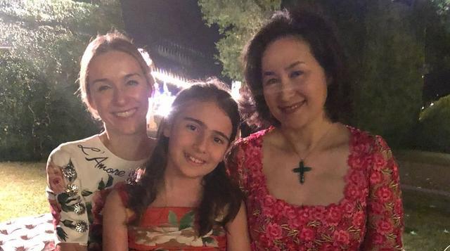 何超琼|何超琼：经历3段失败的恋情，膝下无儿女，未来家产或只能给弟弟