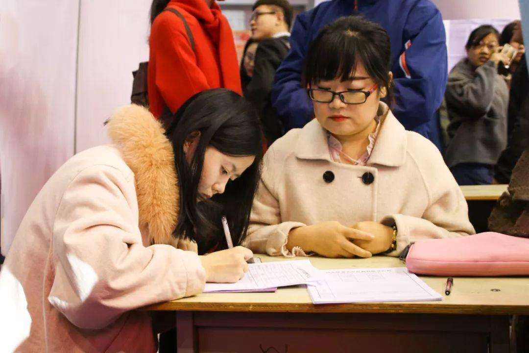 三支一扶|这一“铁饭碗”岗位，急需大量人才，往届生容易成为“香饽饽”