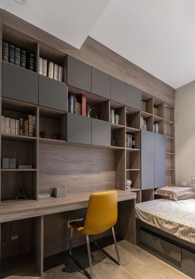 再买房,我一定学她家沙发不靠墙,往前挪0。5米,完工反而实用