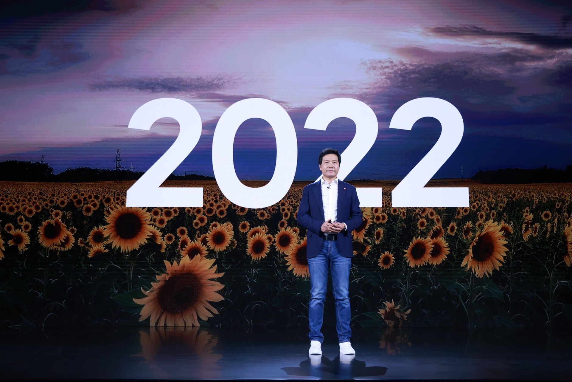 小米科技|苹果13系列销量封顶,无奈这点差红米k50系列老远,注定攻克!