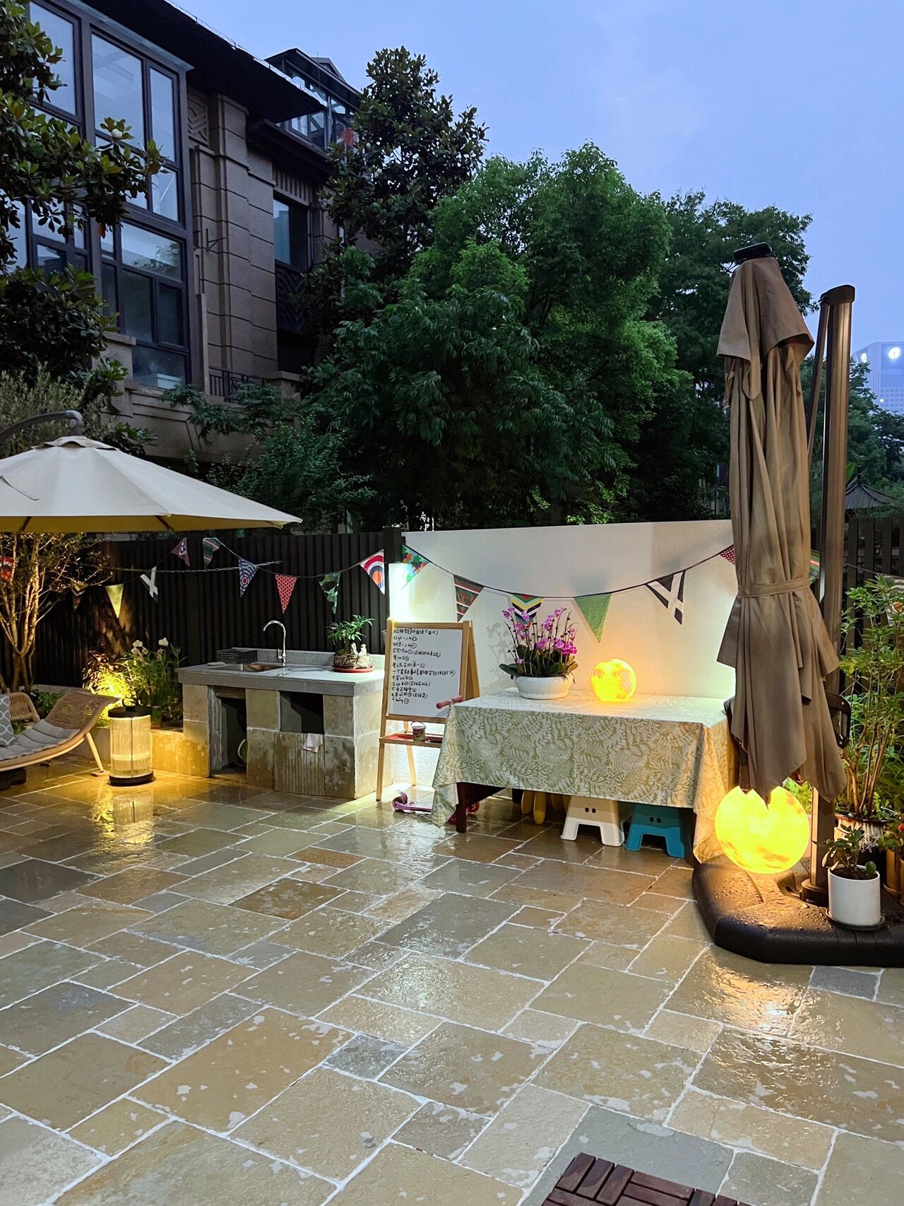 一楼40㎡小院,升级改造成休闲小花园,这才是院子的正确打开方式