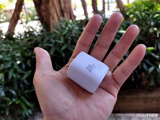 充电器|可同时快充两台设备的精致小巧充电器-南卡C2 20W迷你PD充电器