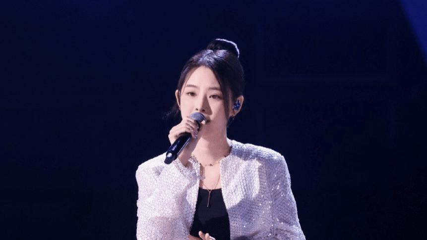 刘德华|《好声音2022》决赛延期了，刘德华空降现场，也难掩3个尴尬的现实