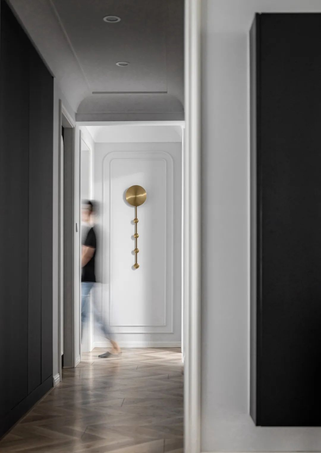 123m2大平层:极致收纳+迂回动线,极简的独居快乐爱了!