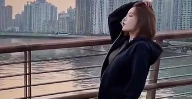 生图|网友逛街偶遇聂小雨,生图状态无意暴露身高,网友:最多1米5