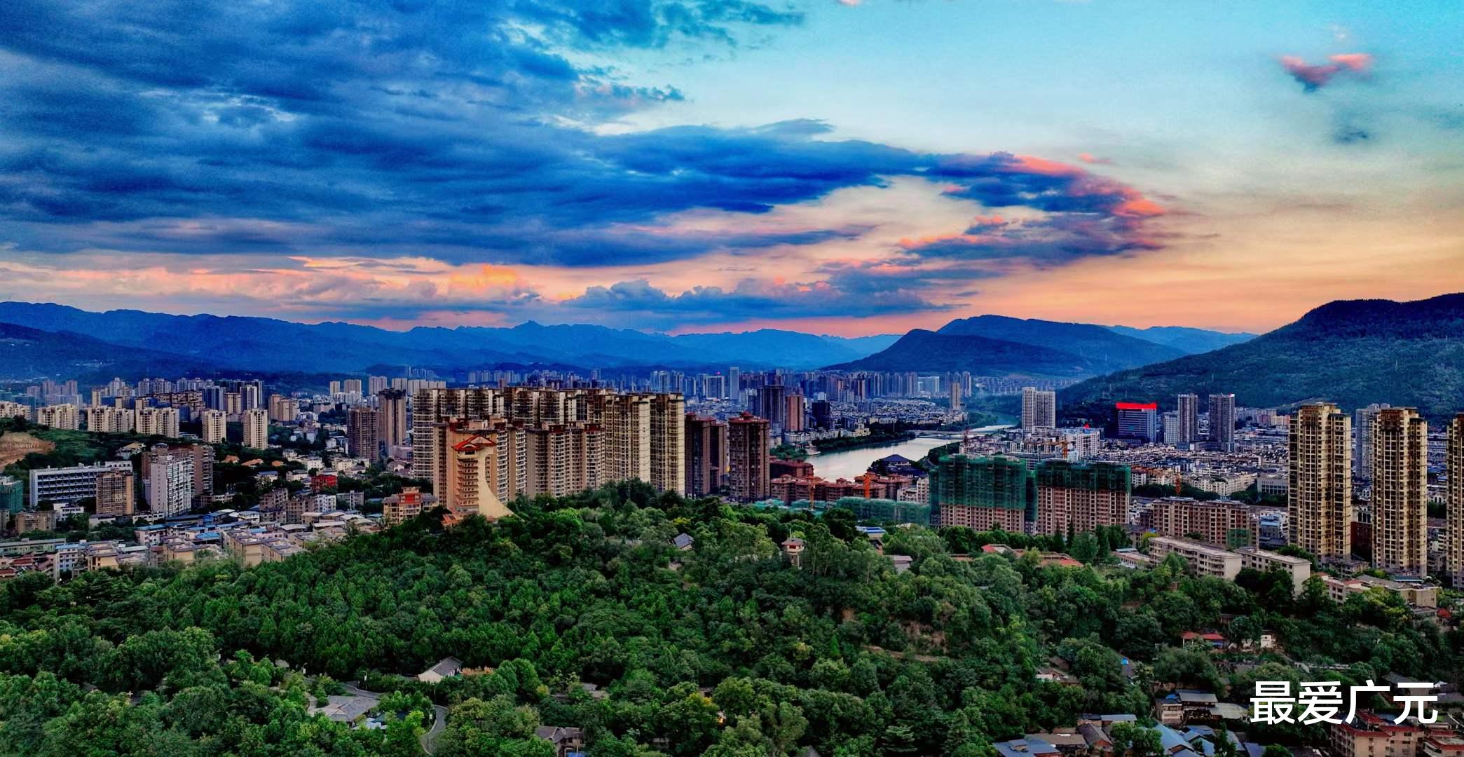 旅行社|广元绝美落日和晚霞，画面美好，十分浪漫，宛若“天宫仙境”！
