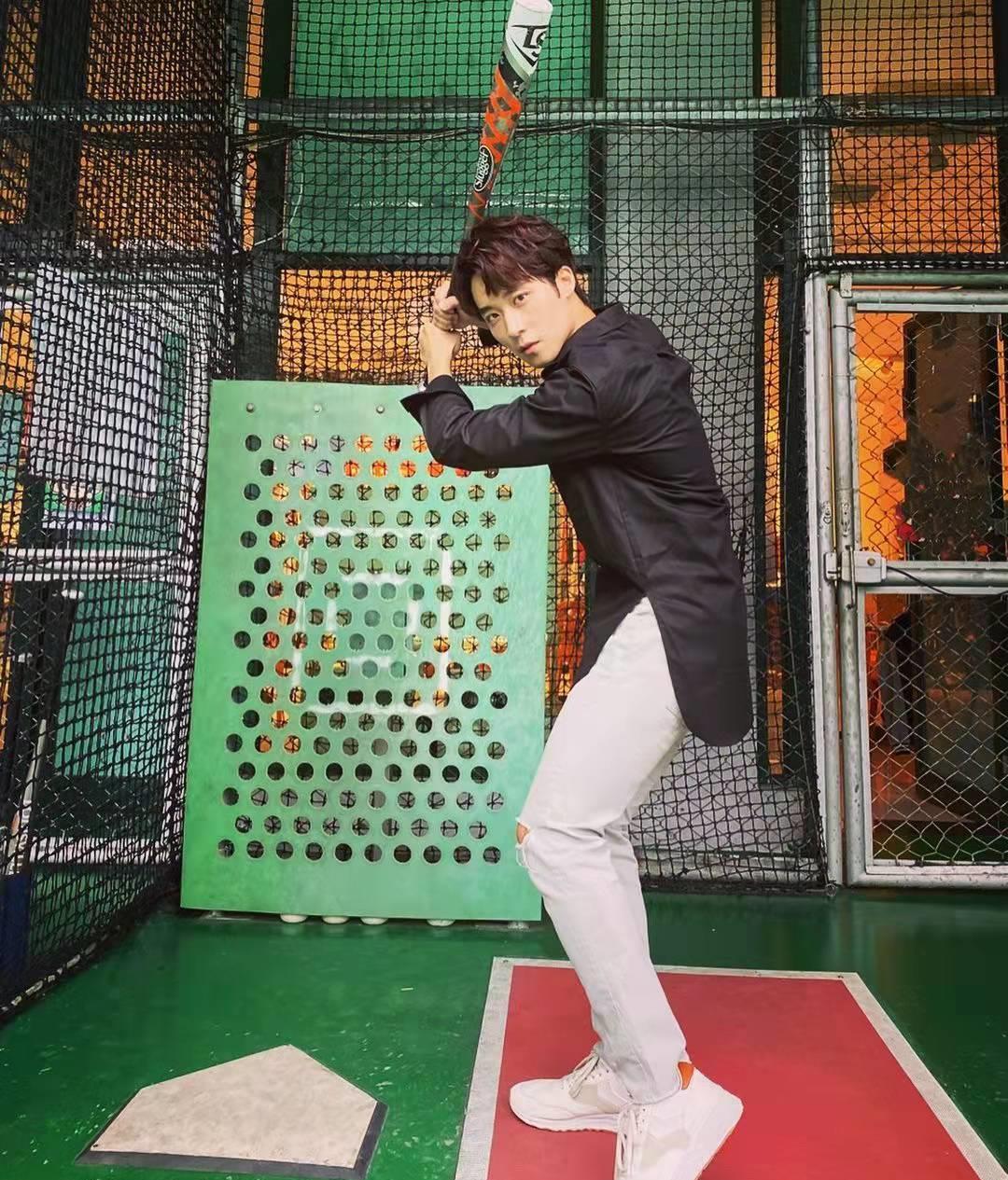 男友力|够拼！鲜肉演员不仅颜值高，更练就了质感的肌肉，男友力爆棚