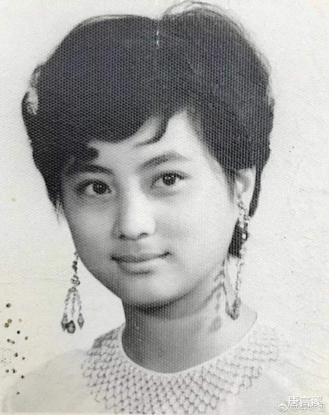 李玲玉|2段婚姻，21岁嫁初恋，34岁嫁国外富商，58岁的李玲玉活出了真我