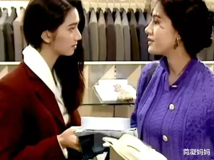 洪欣|洪欣现状不容乐观:赚钱能力差,儿子扶不起来,女儿需张丹峰抚养