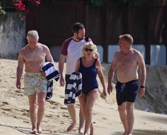 戴安娜|39年前，21岁的戴安娜挺着肚子和查尔斯在海边玩耍，画面太美