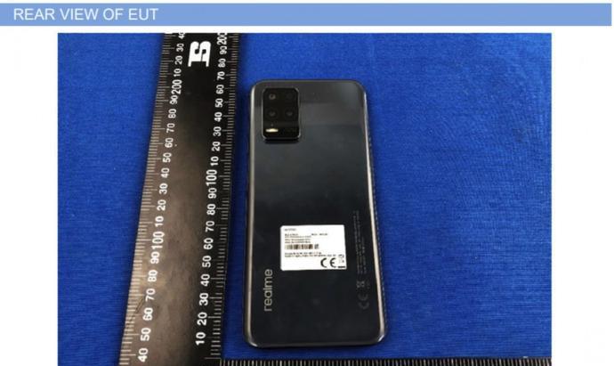 realme|realme数字系列新机获FCC认证 外观、配置曝光后置三摄+18W充电器