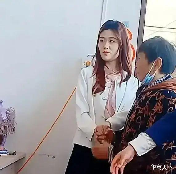 朱之文|大衣哥防止再出陈亚男，给订婚儿媳约法三章：不辞职不直播早怀孕