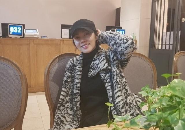 秋瓷炫|秋瓷炫分享和丈夫在新加坡的愉快时光，记录《小小姐们》拍摄点滴