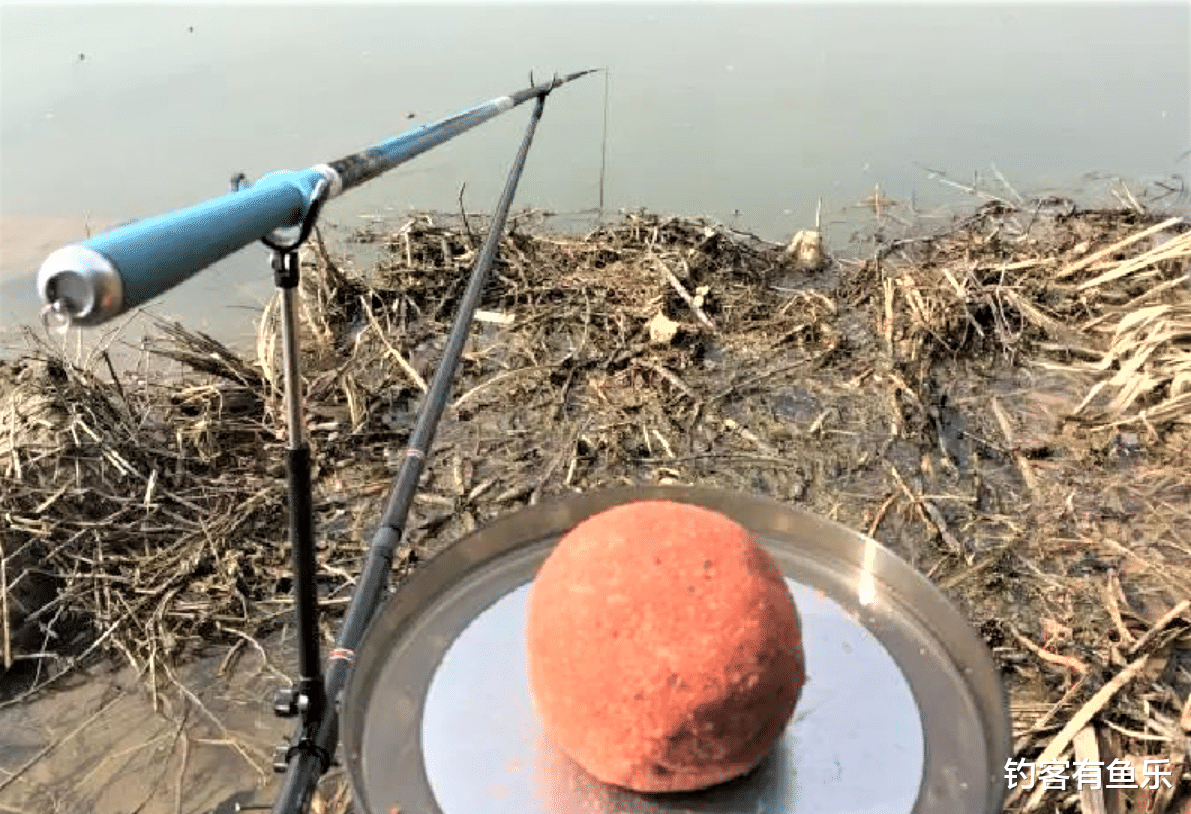 鲤鱼|冬季天冷鲫鱼鲤鱼不好钓？自制几款饵料窝料，效果强于一般鱼饵